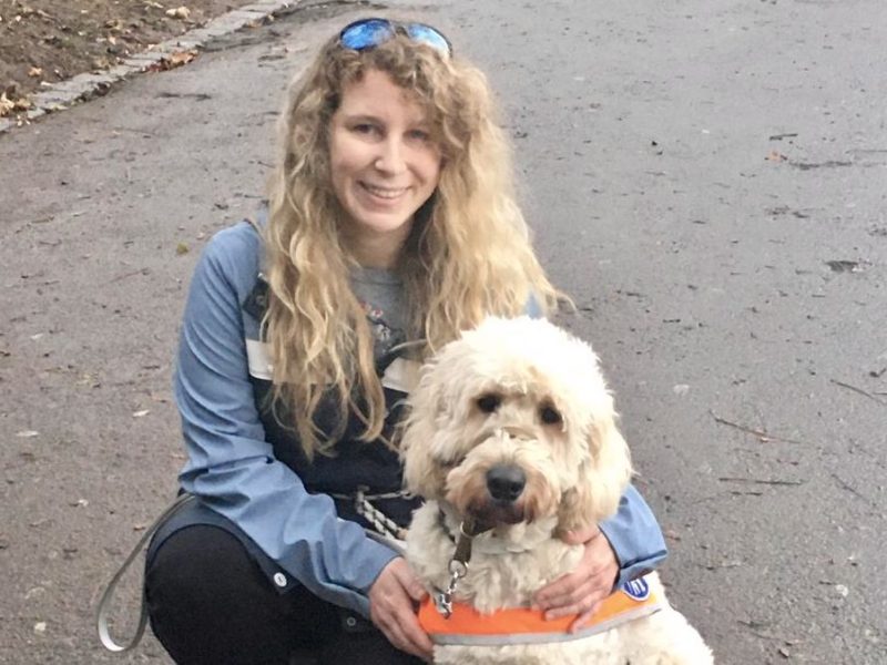 Vier Wochen mit vier Pfoten #1 – Blinddate mit Blindenführhund